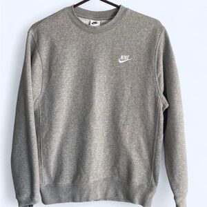 Nike Men's Classic Gray Sweatshirt